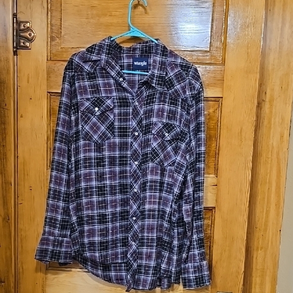 Wrangler Other - Wrangler Purple and Black Long Sleeve Flannel Snap Front Shirt XL
